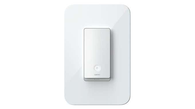 Smart Light Switches Can Turn All Your Lights On &amp; Off At Once image - Smart-Light-Switch