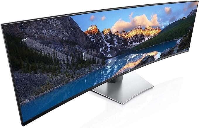 Is a Curved Monitor Better  The Pros Vs  The Cons - 59