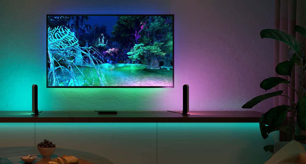 Philips Hue Play HDMI Sync Box review: Transforms your living room