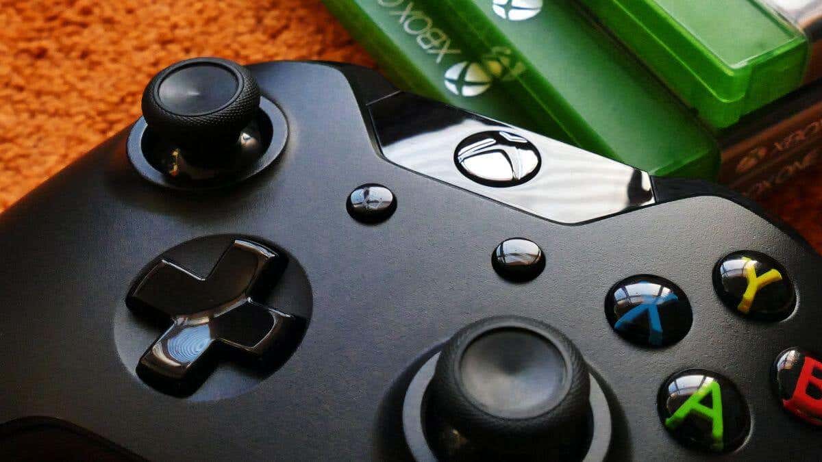 Use Xbox touch controls with cloud gaming or remote play