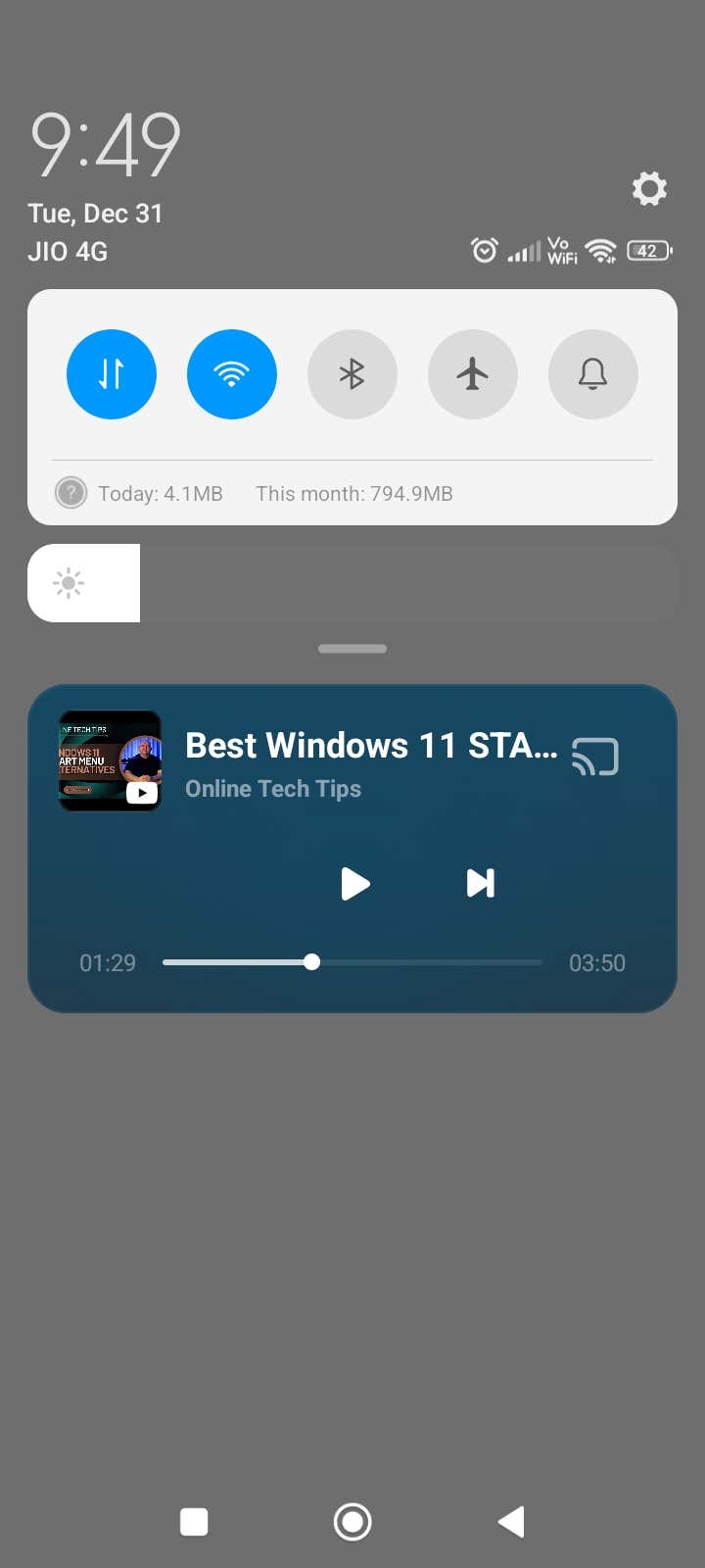 YouTube Play button in notifications - how-to-listen-to-youtube-with-screen-off-ott-6-compressed